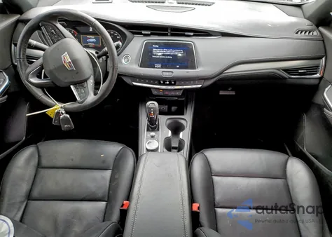 2023 Cadillac Xt4 Premium Luxury z USA, uszkodzony, nr VIN 1GYFZCR48PF141245